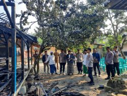 Kobong Santri Ponpes Asyhalik Ludes Terbakar