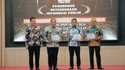 Ketua DPRD Banten Raih Penghargaan Tokoh Pendorong Keterbukaan Informasi