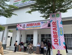 Ribuan Pencari Kerja Serbu Job Fair di SMKN 1 Rangkasbitung