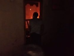 Ditinggal Tarawih, Rumah Warga di Lebak Ludes Terbakar